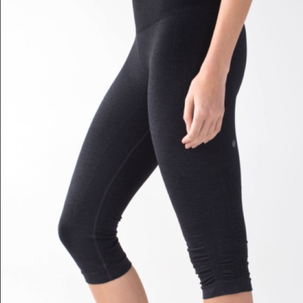 Cinched Cropped Black Lululemon Leggings